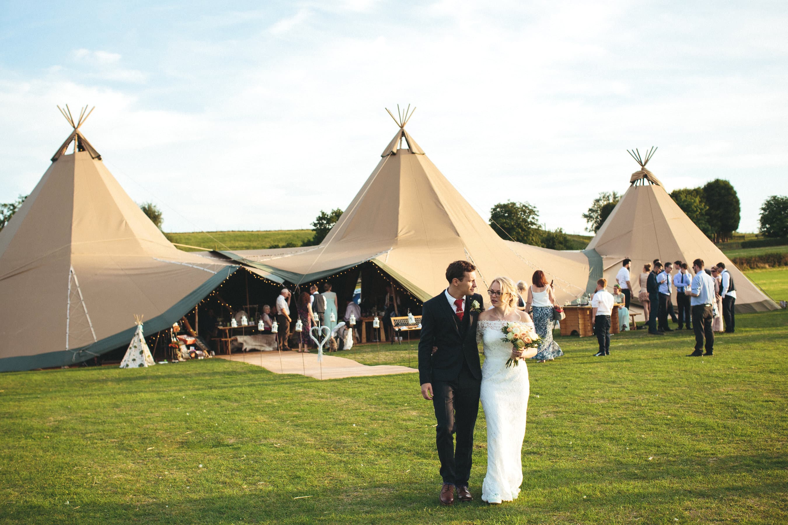 alcott farm tipi wedding photography