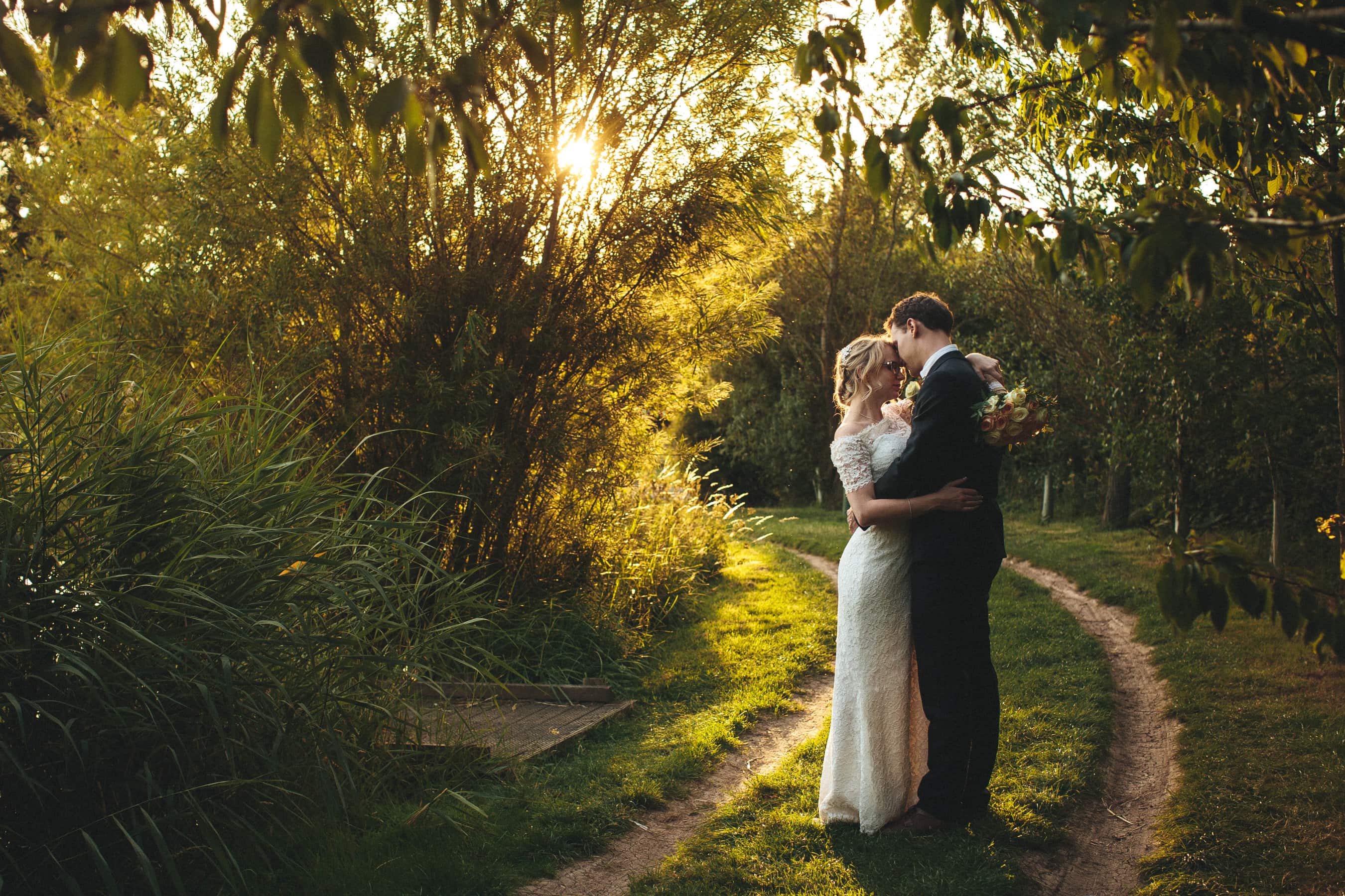 tipi wedding photogapher