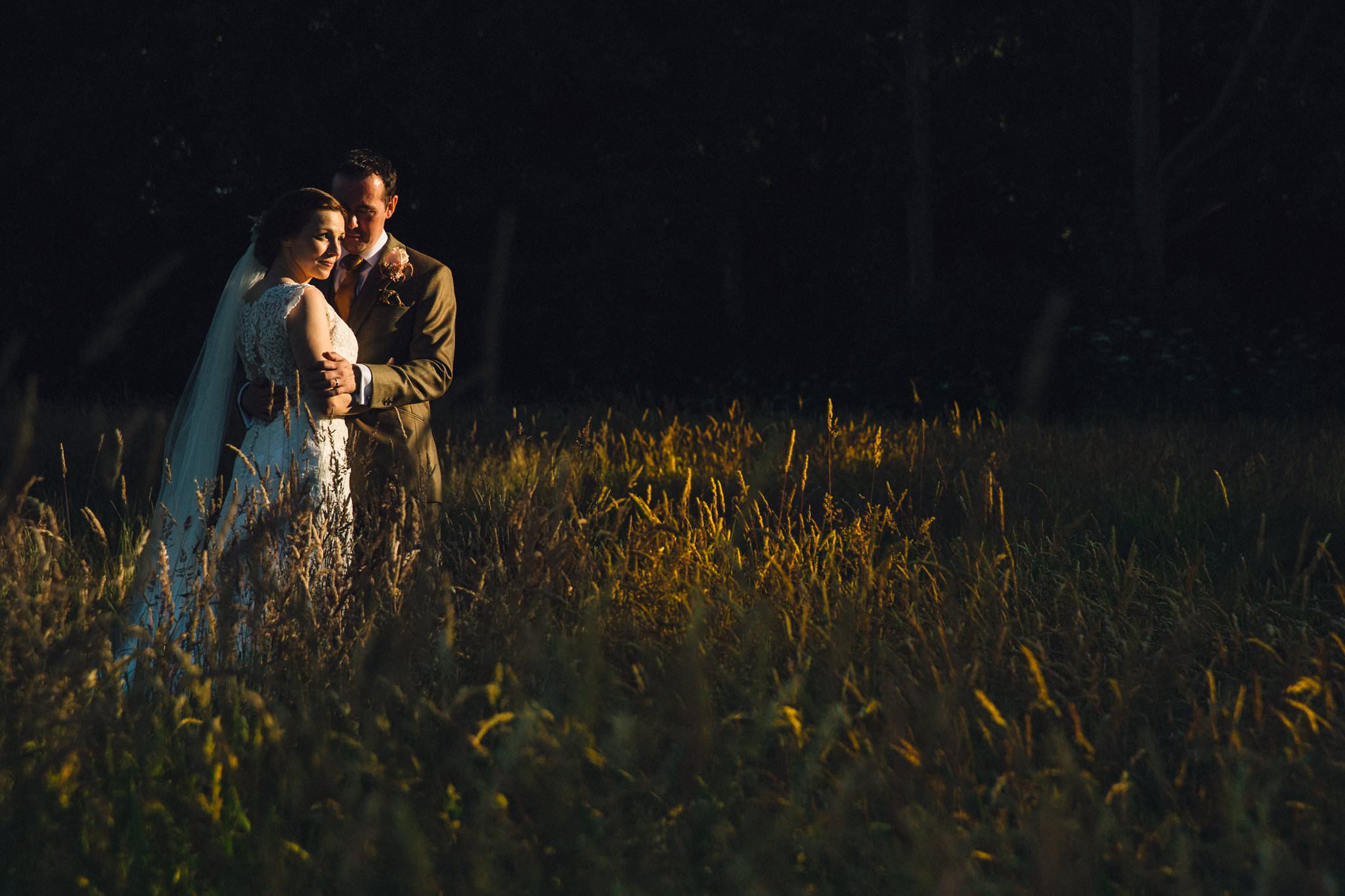 sunset bride and groom photography 