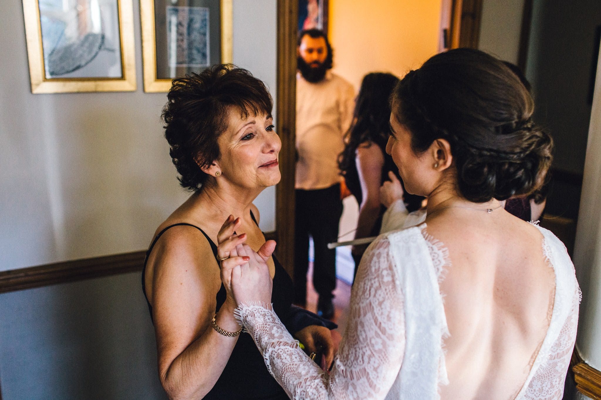 mum and daughter wedding photo