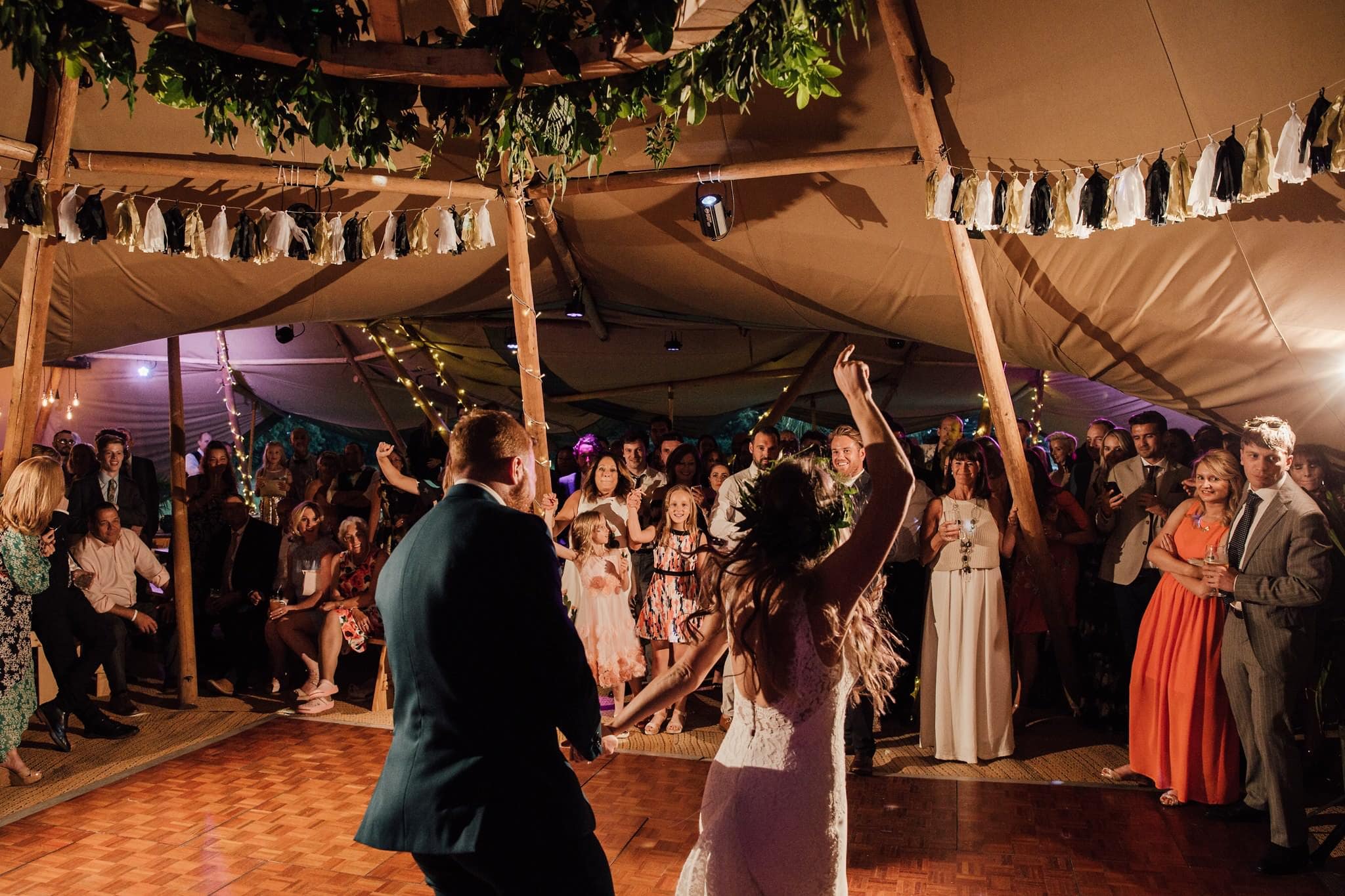 bride and groom rocking the dance floor