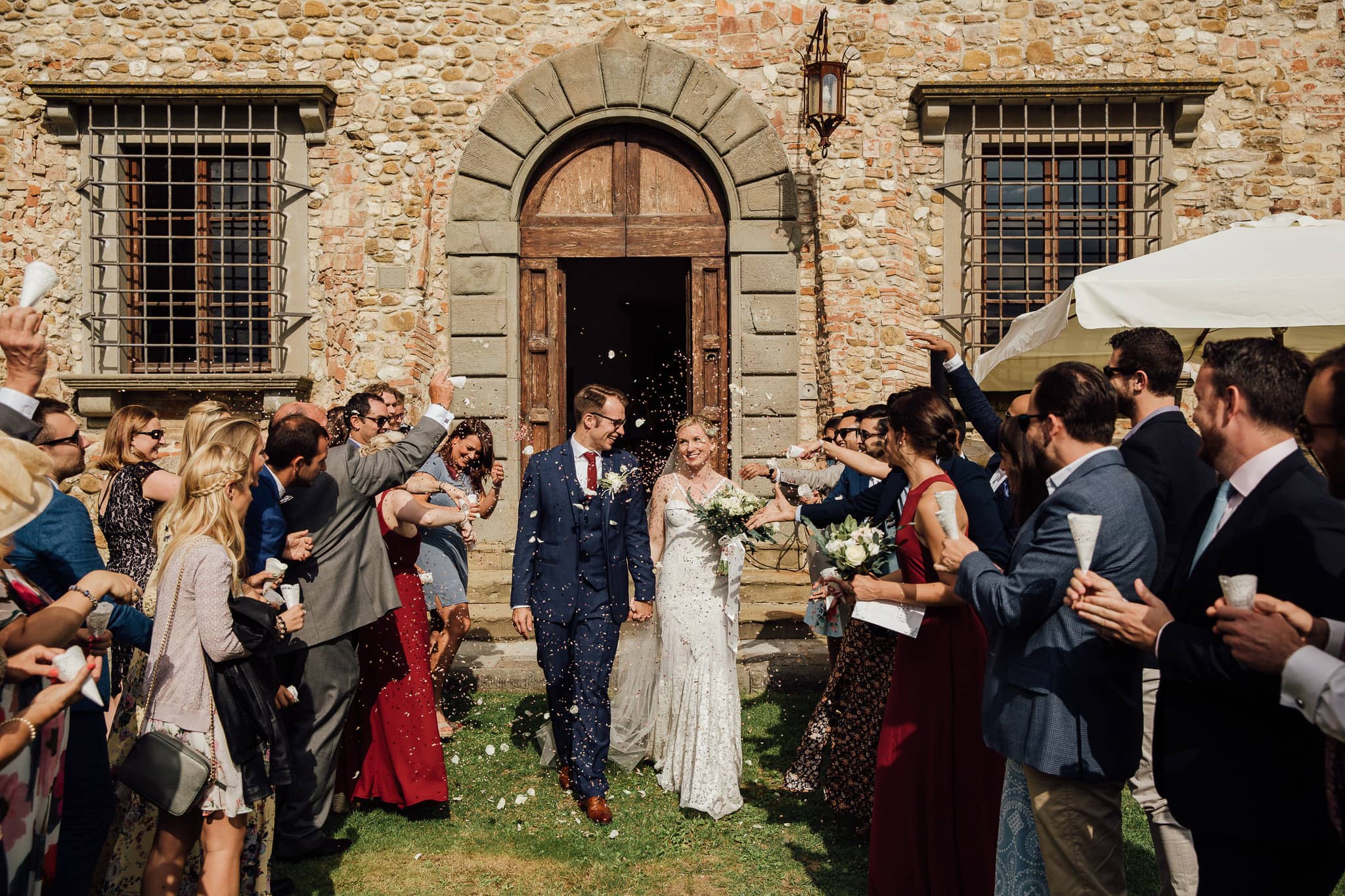 confetti shot at Castello di Bibbione