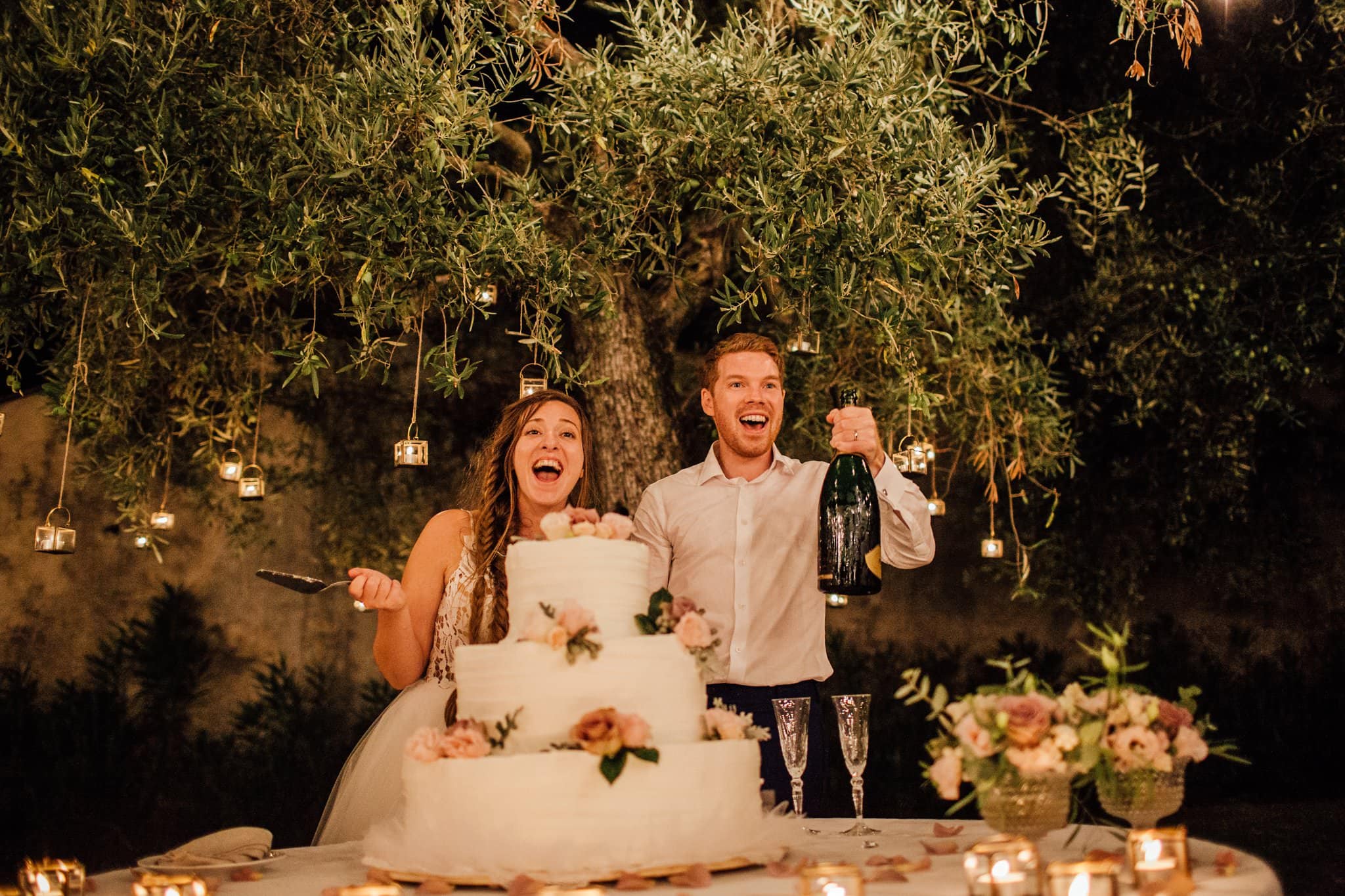 Italian wedding cake and champagne