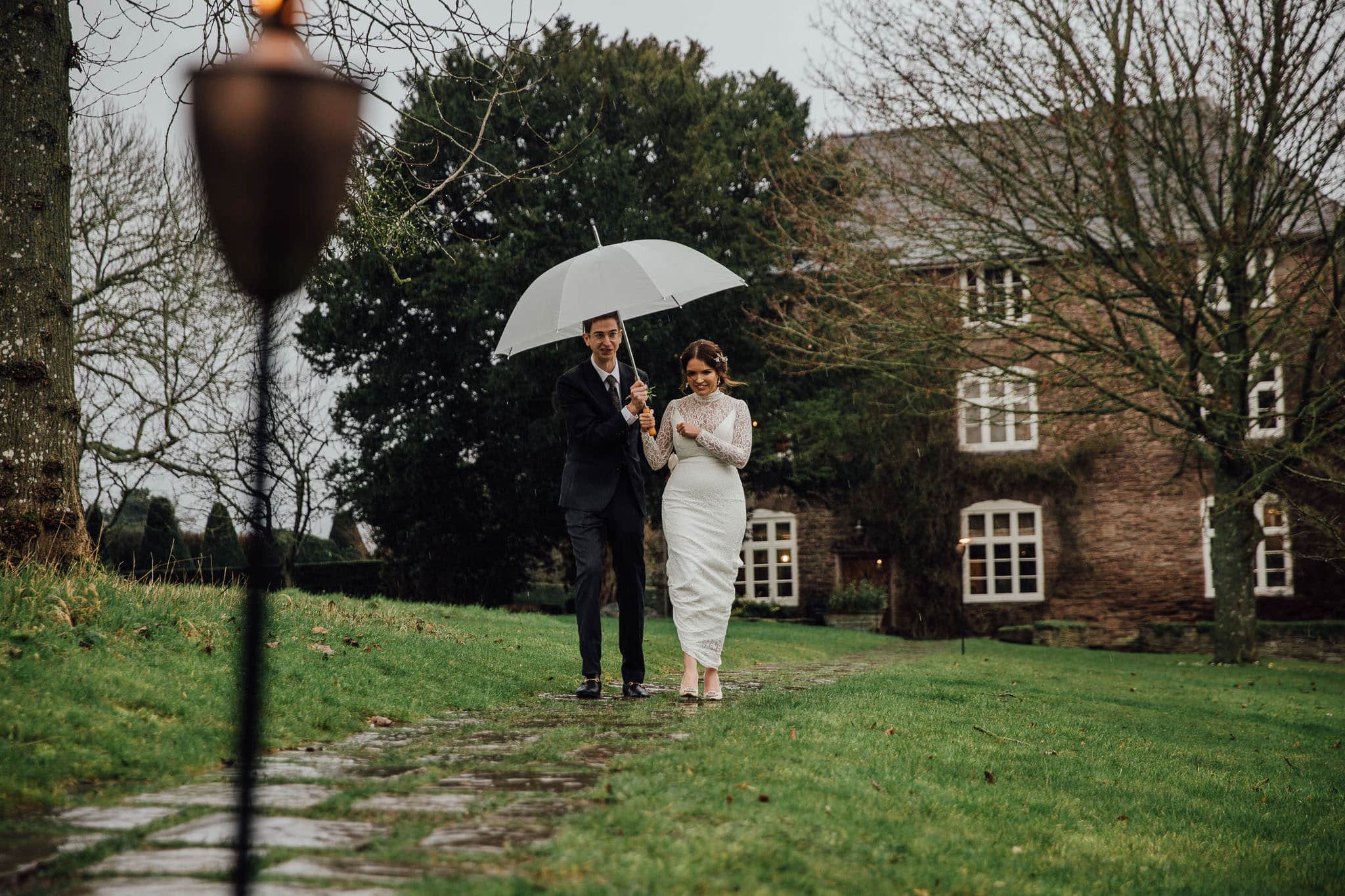 rainy day wedding