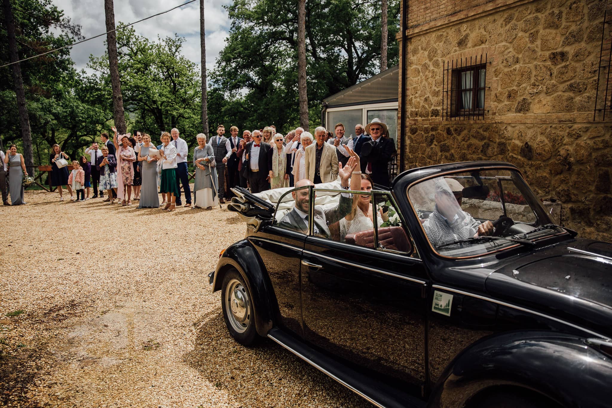 bridal convertible car at San Galgano agrtiurismo