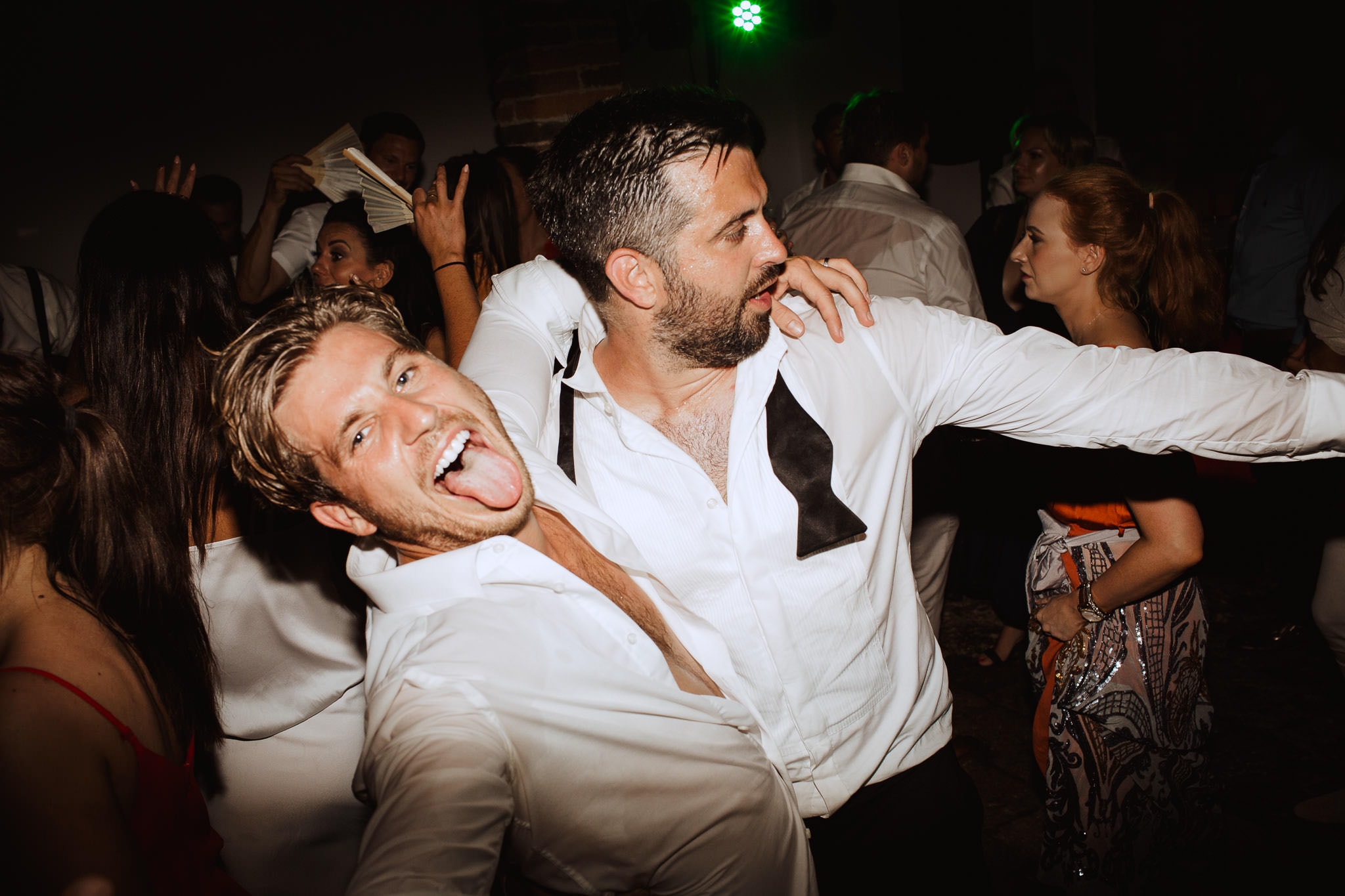 crazy dancing at Borgo Stomennano Wedding