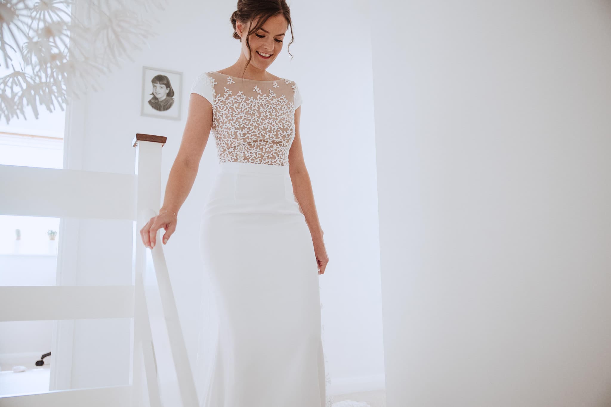 bride in lace Rime Arodaky wedding dress 